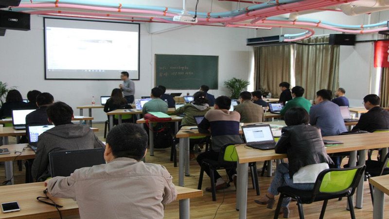 建造师网课短期冲刺班作为一种高效的学习方式，具有以下特点：