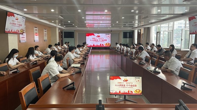 叉车培训学校哪家通过率高？揭秘叉车培训通过率背后的关键因素