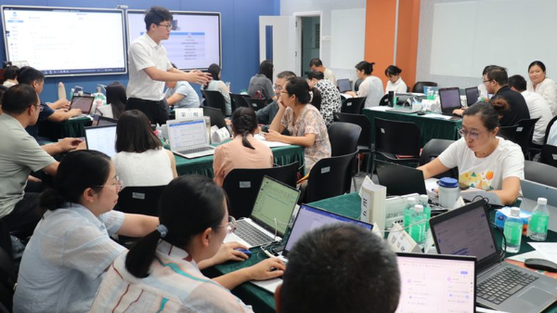 广州叉车培训：学费之外，你还需要了解这些**
