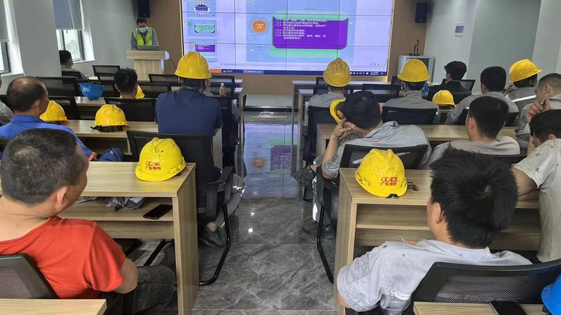 教材与习题集的搭配应遵循以下原则：